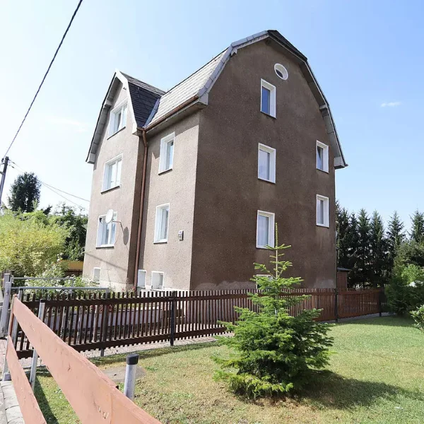 Auszug aus über 212 von uns verkauften Häusern (Einfamilienhäuser, Doppelhaushälften, Reihenhäuser, Villen etc.) in Dresden und Umgebung