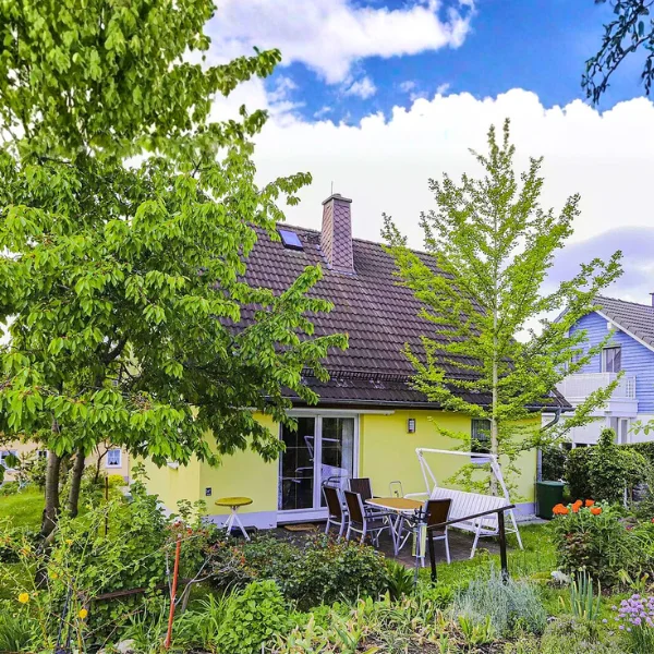 Auszug aus über 212 von uns verkauften Häusern (Einfamilienhäuser, Doppelhaushälften, Reihenhäuser, Villen etc.) in Dresden und Umgebung